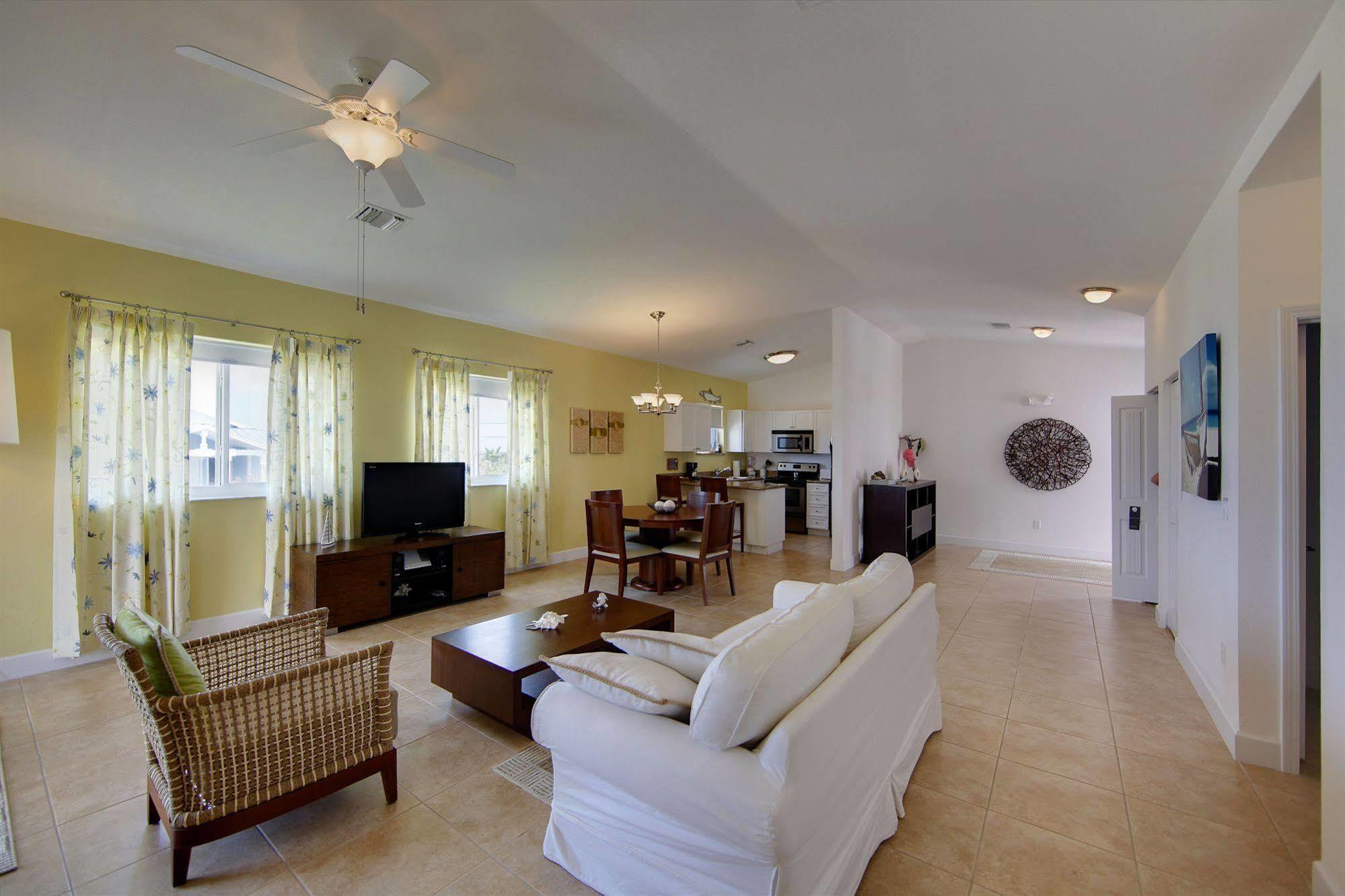 Resorts World Bimini Bayley Town Екстериор снимка